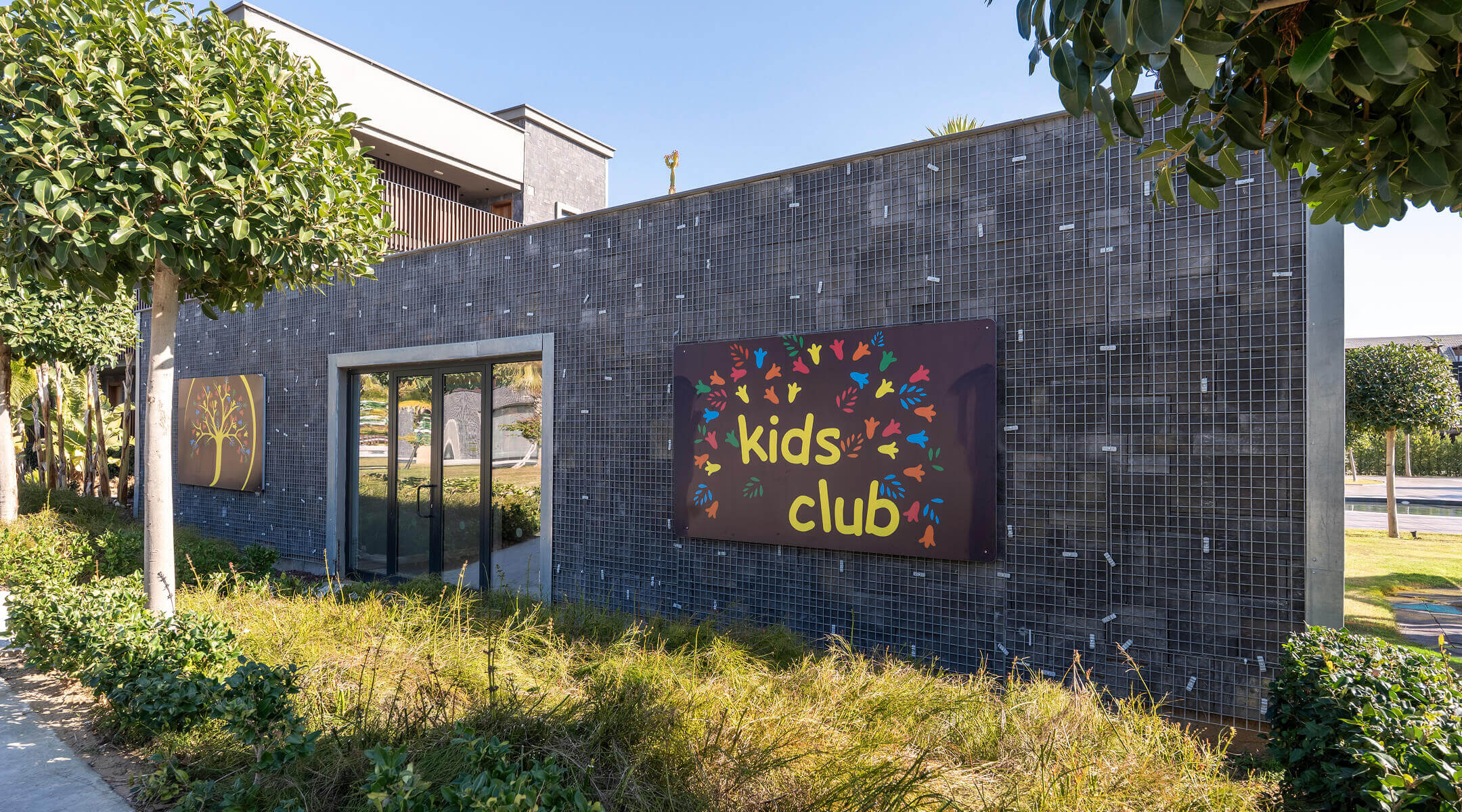 Jacaranda Luxury Kids Club Banner