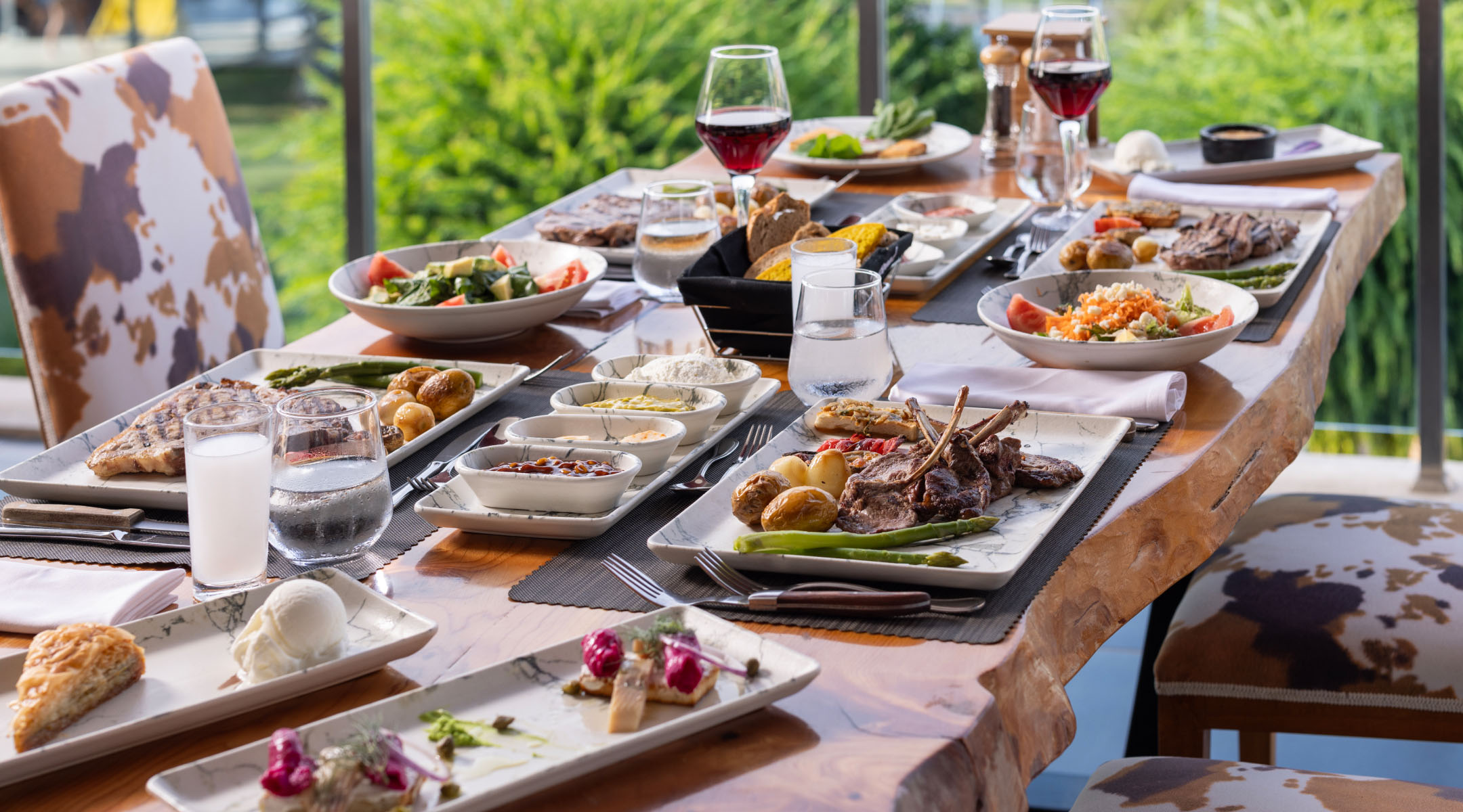 Jacaranda Hotel A La Carte Steak House Header D