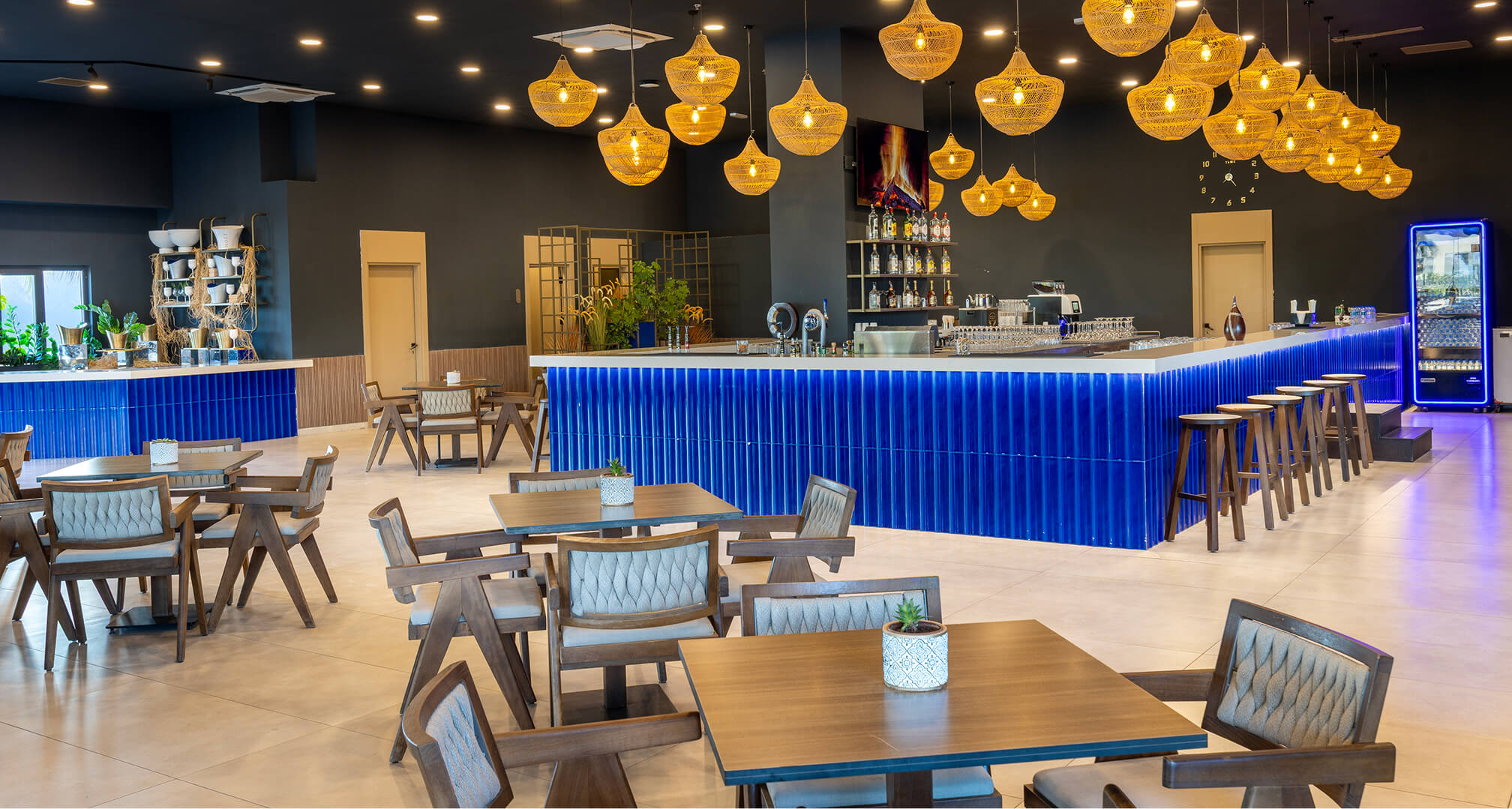 Jacaranda Luxury Gastronomi Connect Bar Galeri