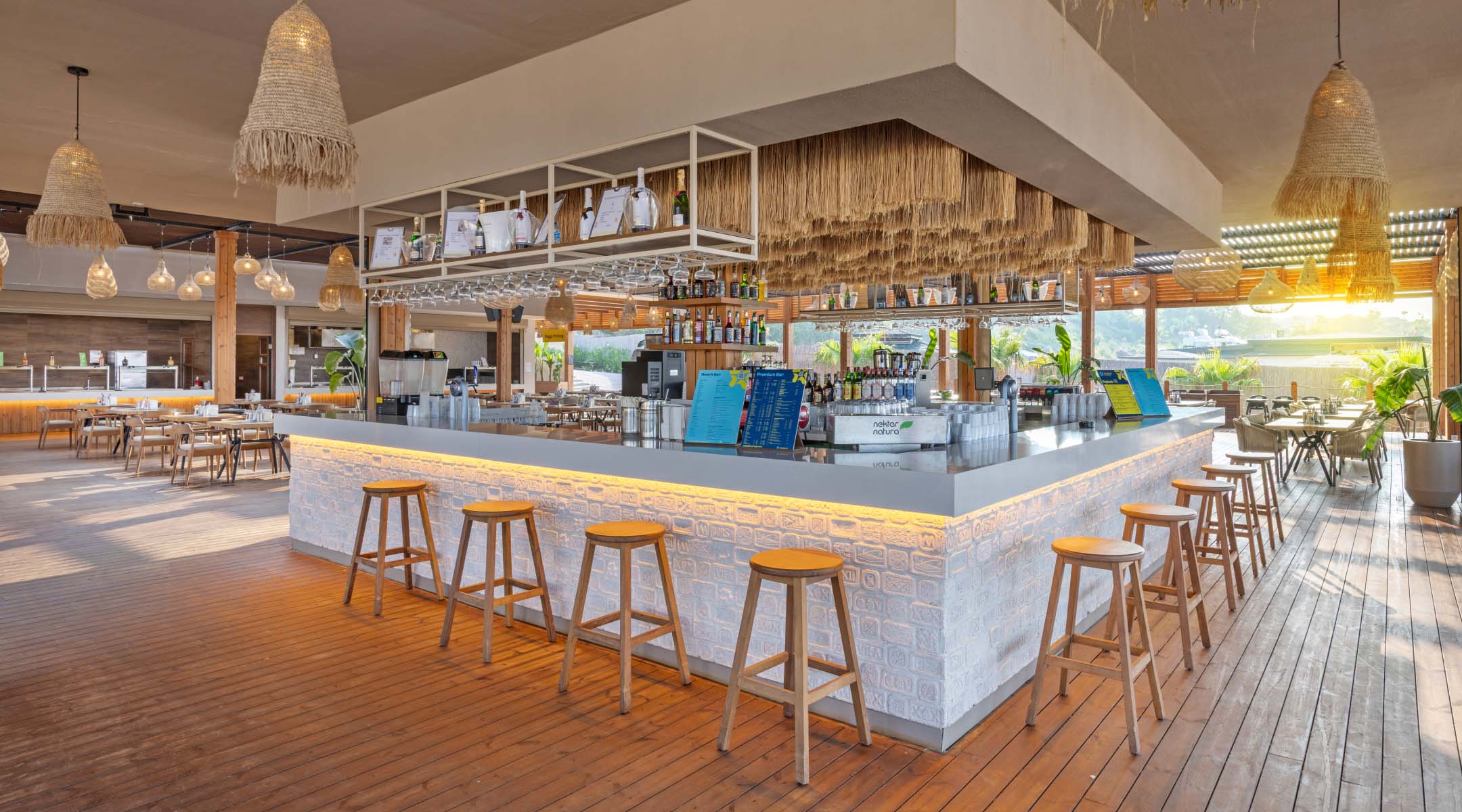Jacaranda Hotel Gastronami Beach Bar Header D