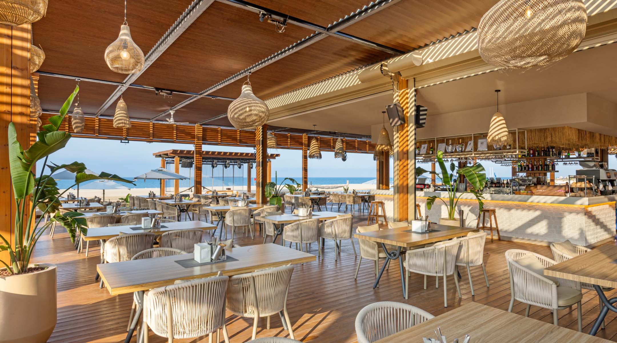 Jacaranda Hotel Gastronomi Beach Snack Header D