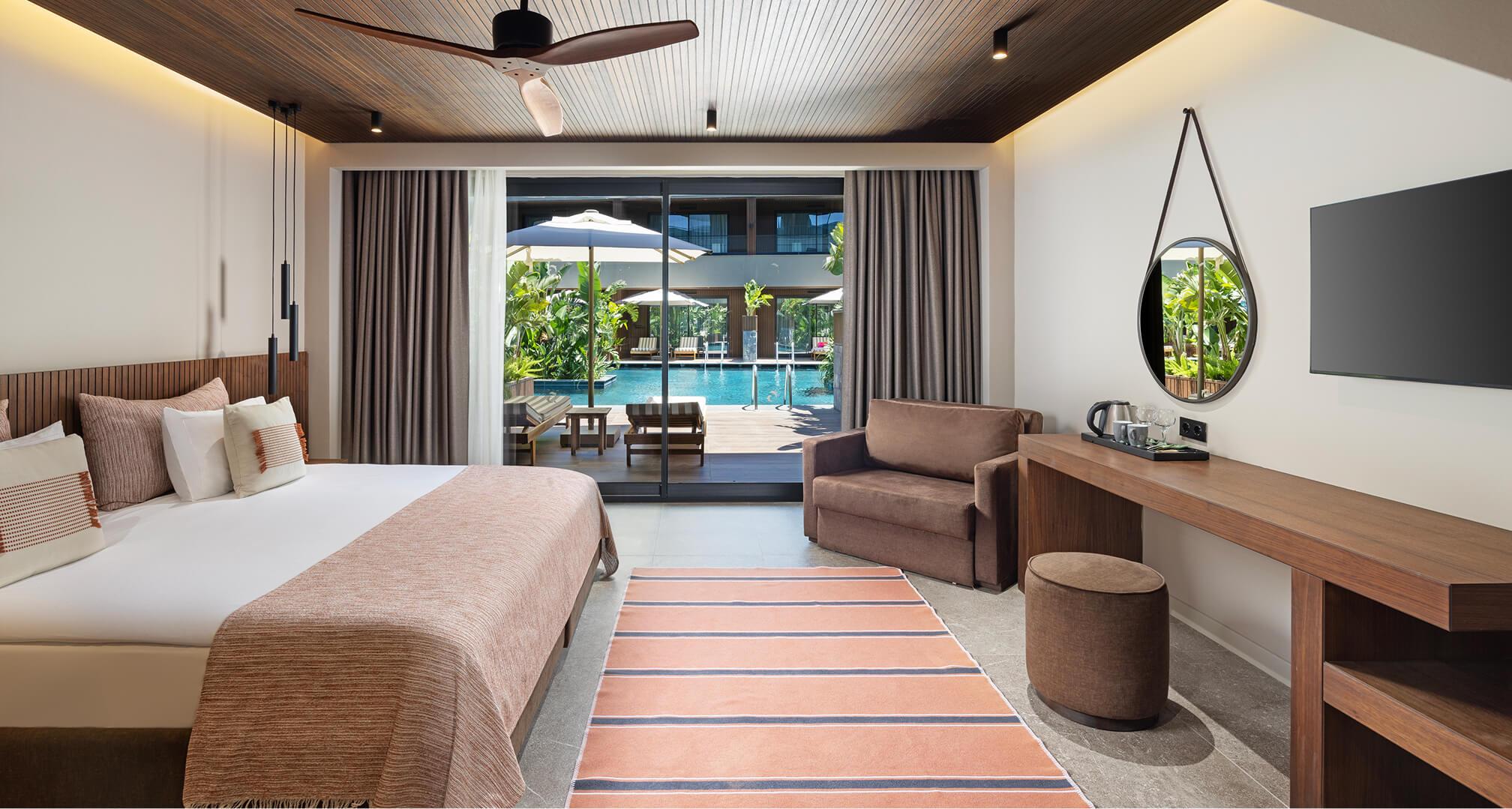 Jacaranda Luxury Konaklama Standart Havuz Manzaralı Bungalov Galeri 4