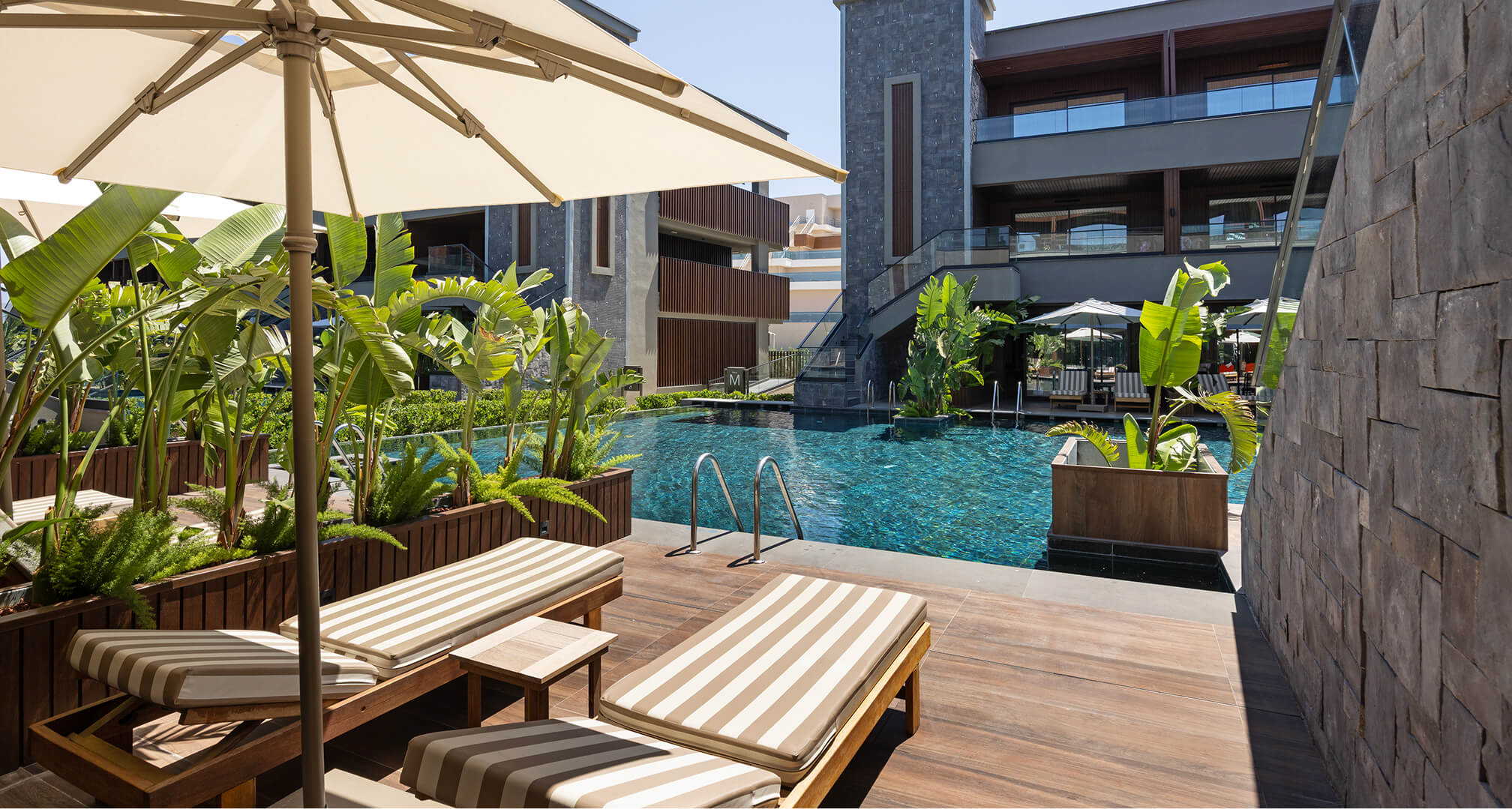 Jacaranda Luxury Konaklama Swim Up Junior Suite Galeri 8
