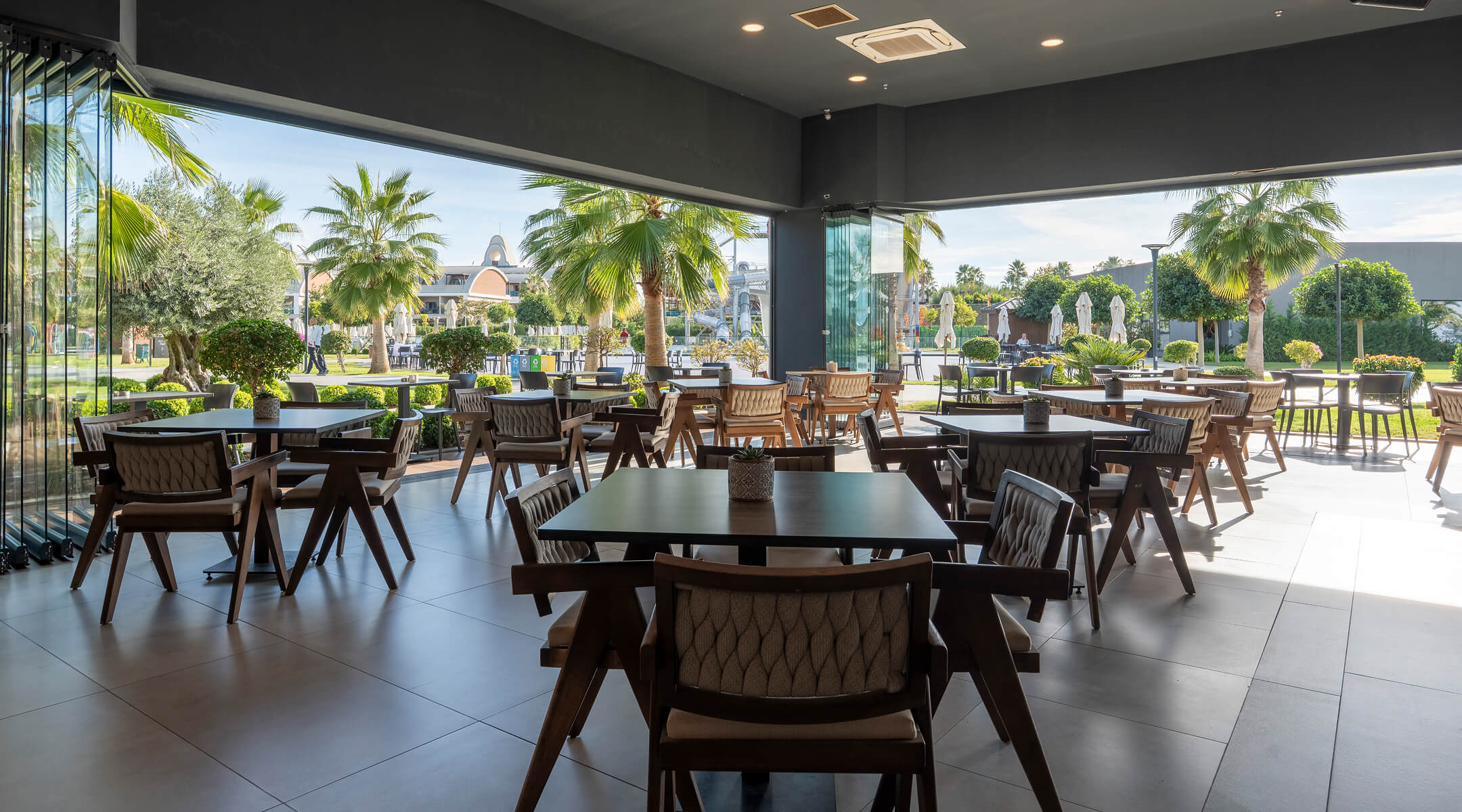 Jacaranda Luxury Gastronomi Connect Bar Banner