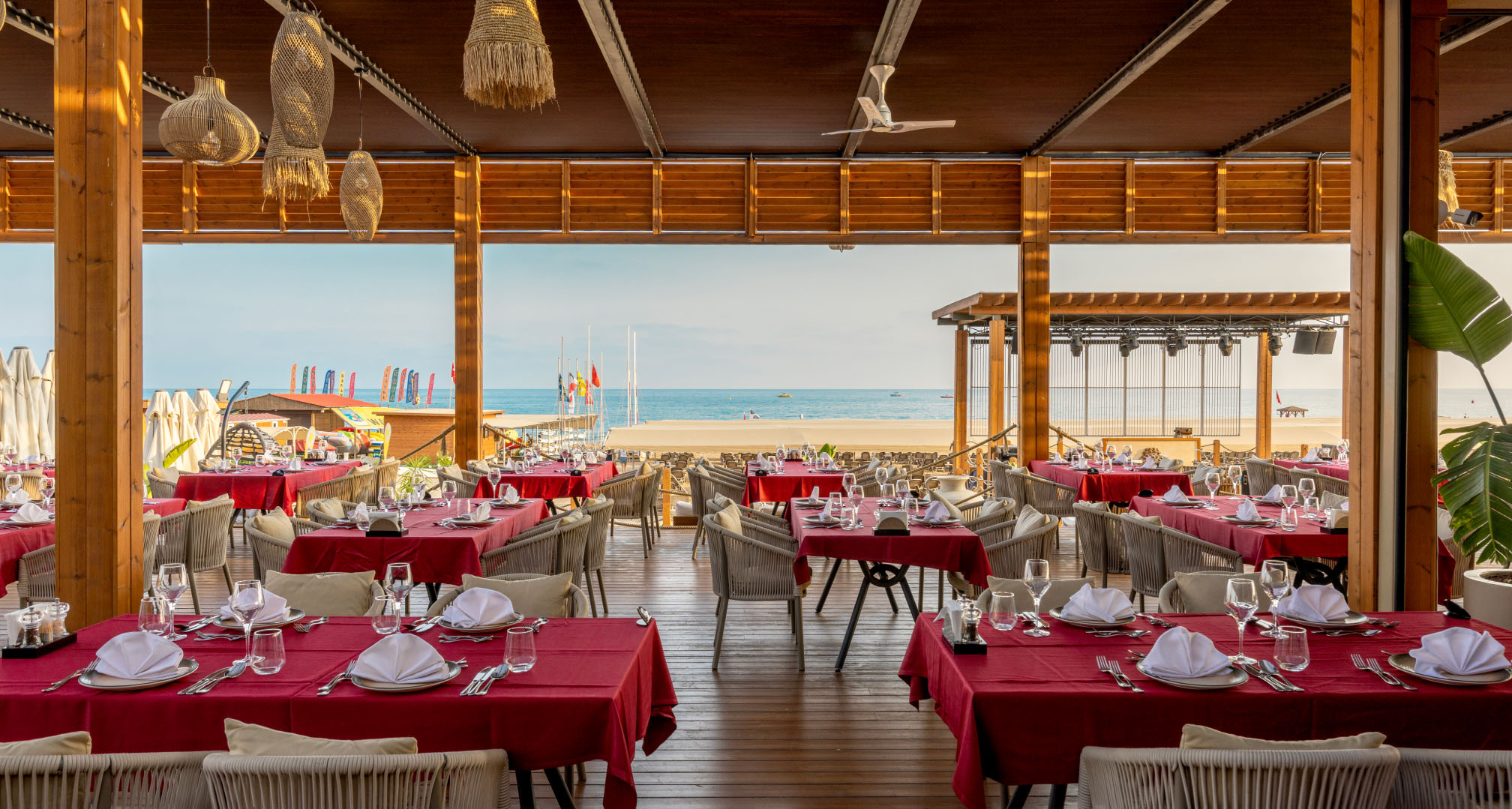 Jacaranda Hotel A La Carte Levante Galeri D9